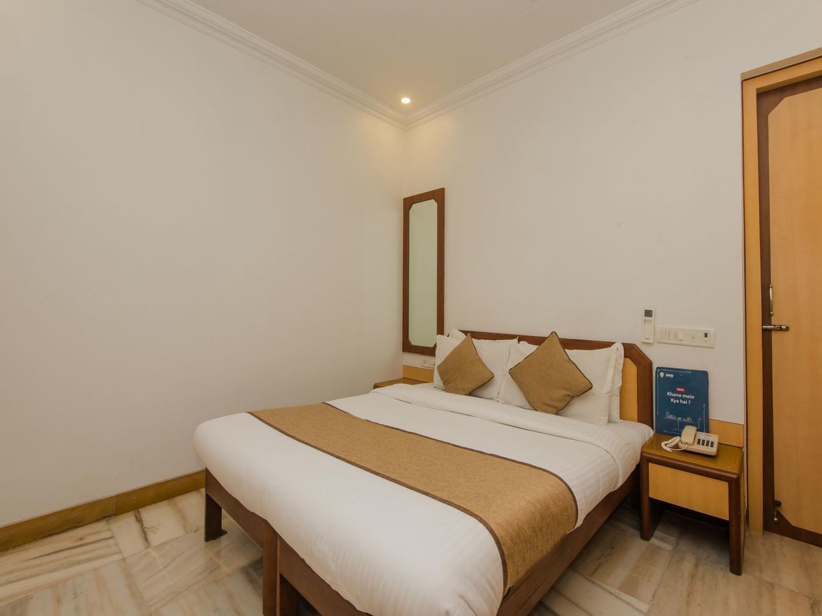 Accord Hotel Мумбай Екстериор снимка